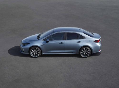 Toyota Corolla Hibrit2